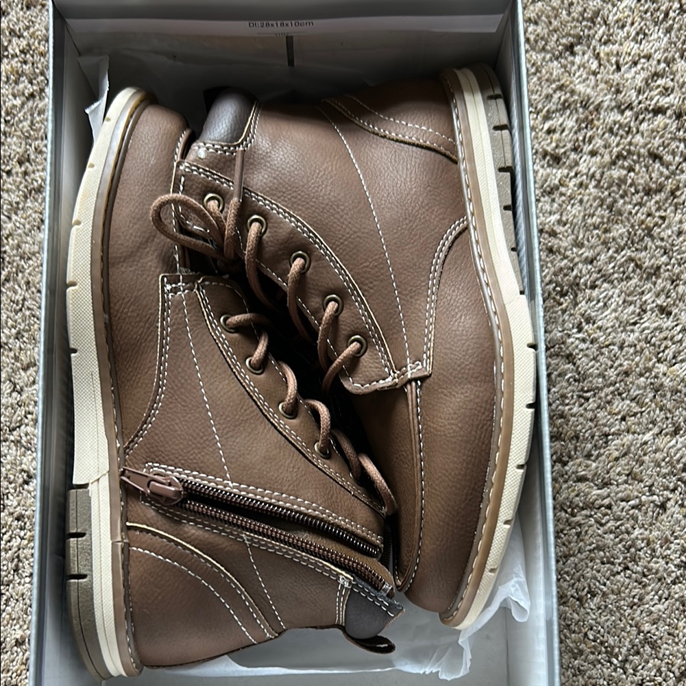 Brand New Boys Brown Shoes Perry Ellis Size 2 Brand New Boys Brown Shoes Perry Ellis Size 2